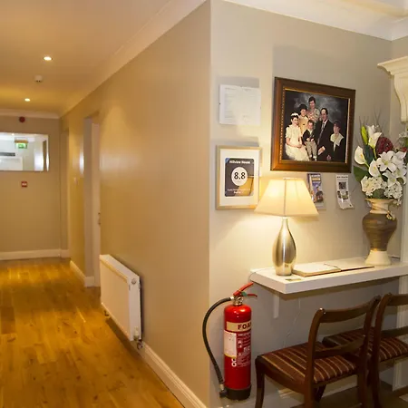 Hillview House 3* Lusk