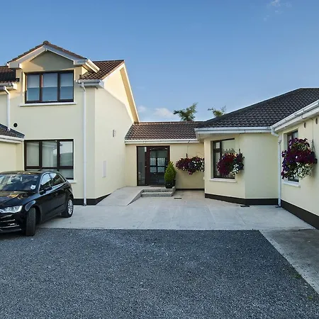 Hillview House Guest house Lusk